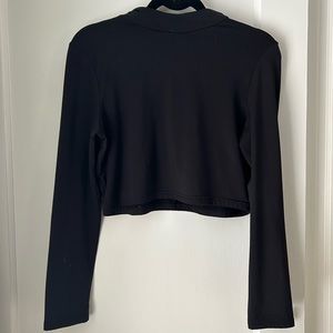 BLACK CROPPED MOCK NECK XL